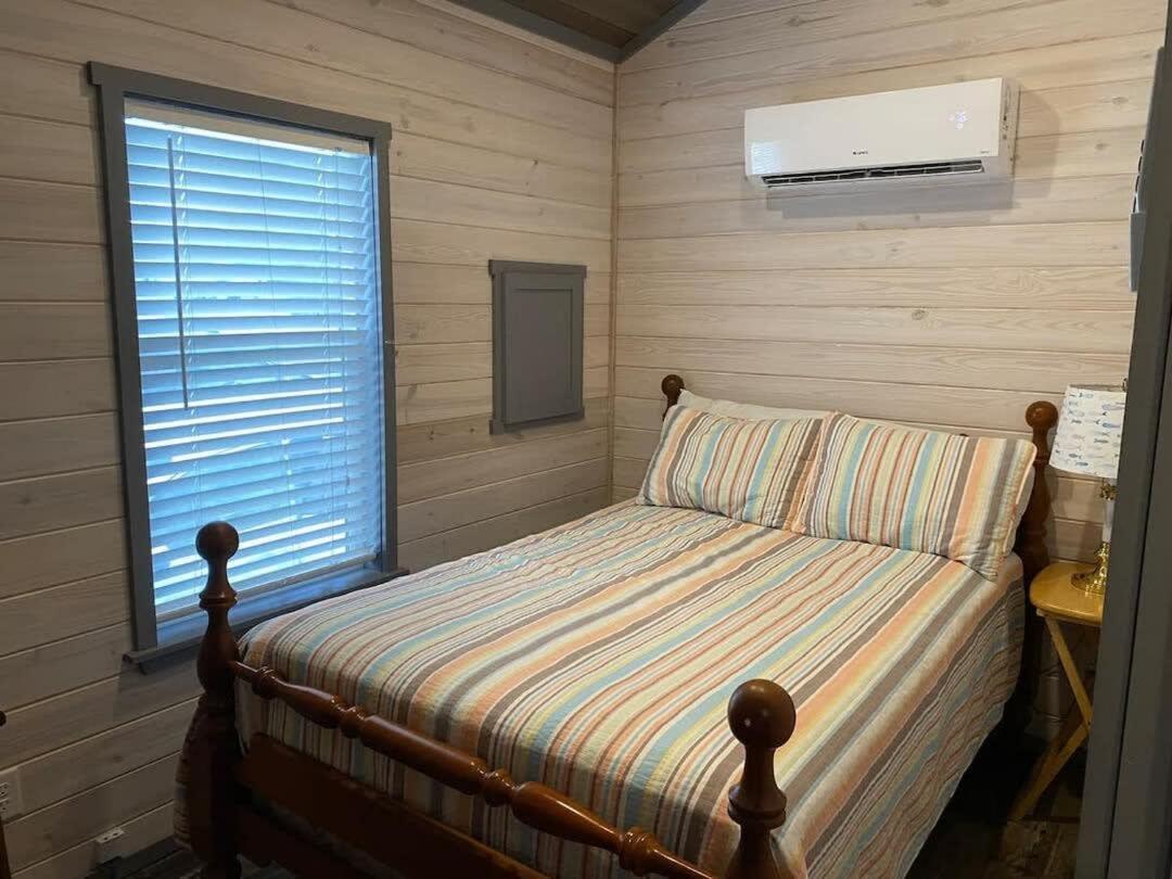 Surf City 2Br Park Home With Waterfront View And Parking Экстерьер фото