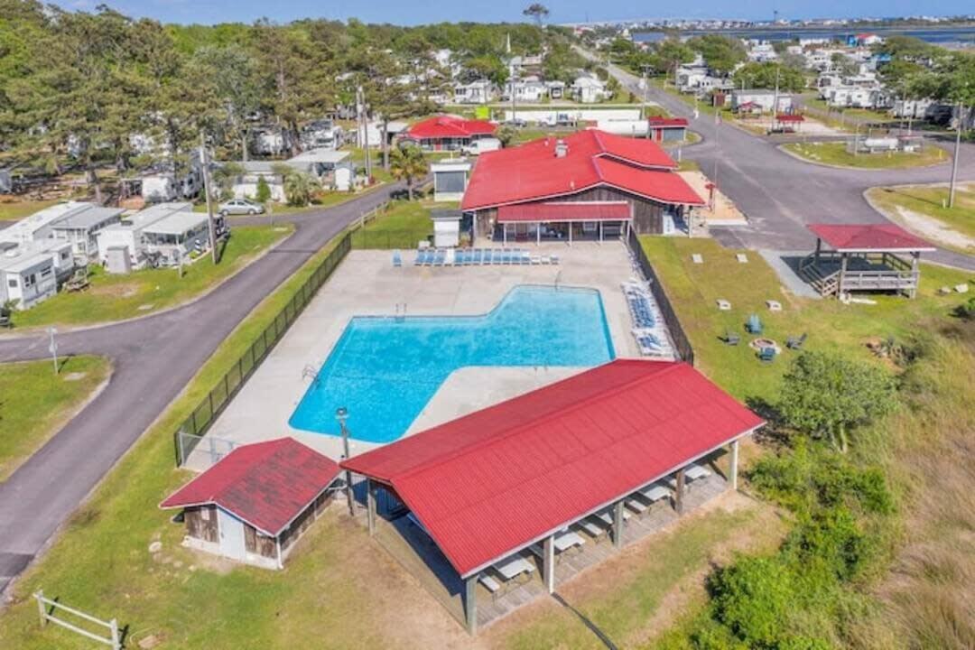 Surf City 2Br Park Home With Waterfront View And Parking Экстерьер фото