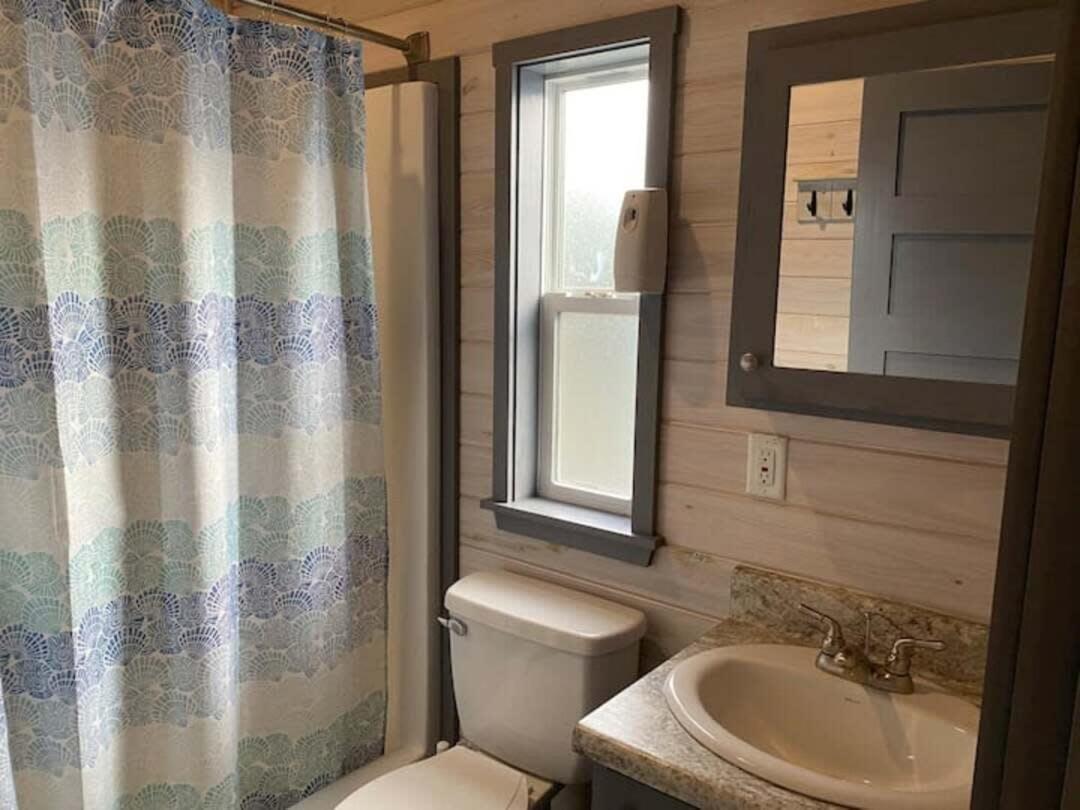 Surf City 2Br Park Home With Waterfront View And Parking Экстерьер фото