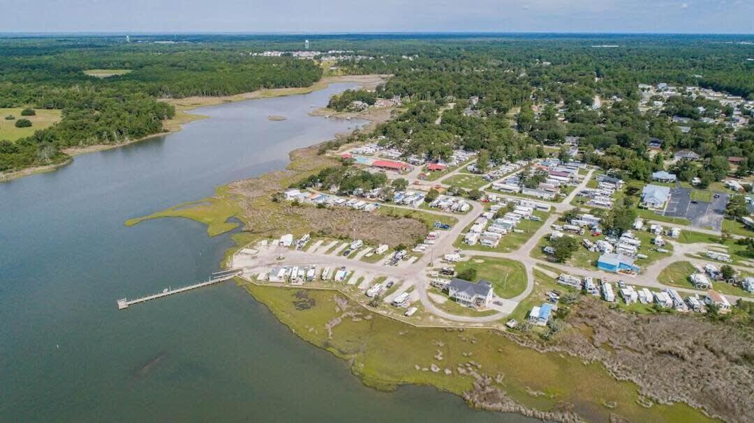 Surf City 2Br Park Home With Waterfront View And Parking Экстерьер фото